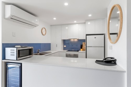 Two Bedroom Superior Apartment with City Views - Levels 2 - 3